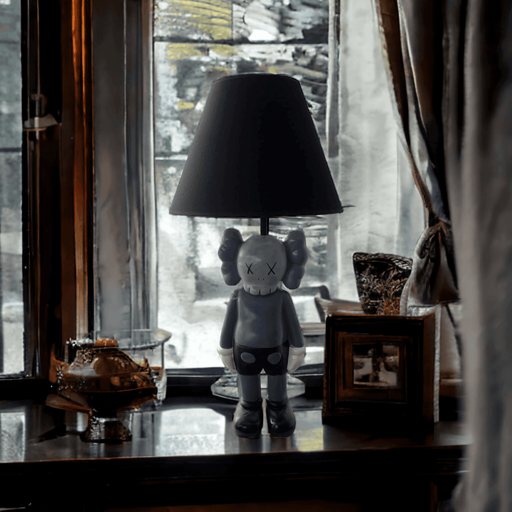 Kaws Masa Lambası 2 - vinterro